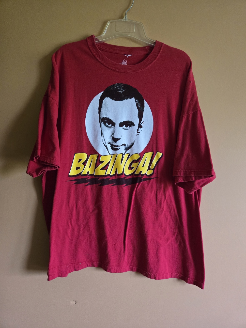 Big Bang Theory Sheldon Graphic 'BAZINGA!' Short Sleeve Tee PTP=24.5"